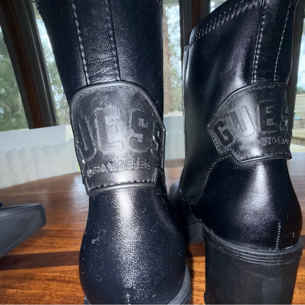 GUESS Black Ankle Heeled Boots with Logo Patch, BRAND NEW never worn no box